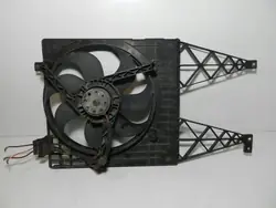 VW Audi Seat Skoda 1.6B 1.9D Boîtier de Ventilateur 1J0121207L