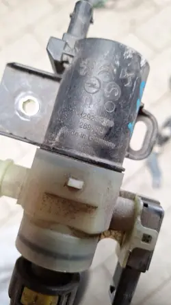 Capteur de Soupape DS OEM 9829265680 - État Utilisé