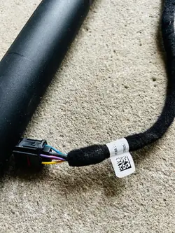 Atuador Elétrico de Porta-Malas AUDI Q3 83A827851E