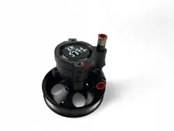 Bomba de dirección asistida Opel OE 93175543 - Usada