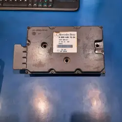 Controlador de secador Mercedes A0004467664 - Usado