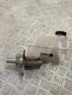 Bremsflüssigkeitsbehälter-Pumpe OEM PK17665 für Yaris IV