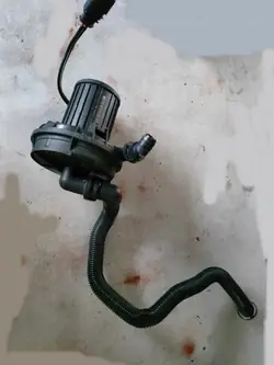 Audi A4 B8 3.2FSI Sekundärluftpumpe OEM fff