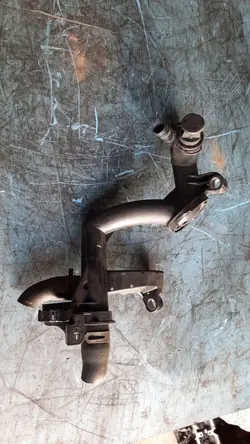 Canal de agua OEM 9660660580 para Mazda 3 1.6 HDi