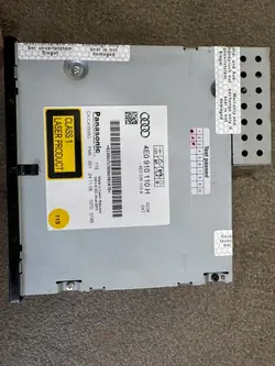 Audi A6 C6 6-CD-vaihtaja OEM 4E0910110H