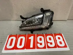Hyundai OEM 92201-D7600 Vasen Halogeenivalo
