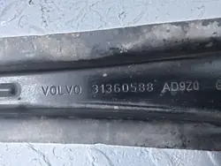 Höger Bakre Kontrollarm VOLVO XC60 2019 OEM 31360588