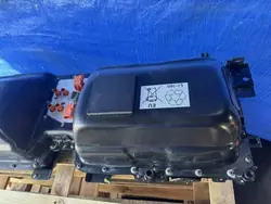 Batería híbrida DS OEM 9856257680 - Estado usado