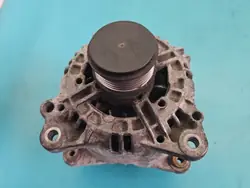 Alternator VW Touran I 1.9 TDI 06F903023F