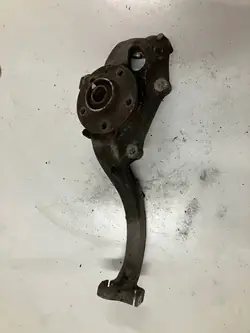 Etuoikea nivelvarsi OEM 4G0407242D Audi A6 C7:lle