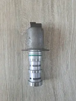 Soupape de Base Filtre à Huile OEM 21985798 23013321