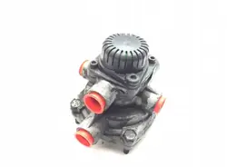 A0054297944 Mercedes-Benz Ilmanpaineen vähennysventtiili