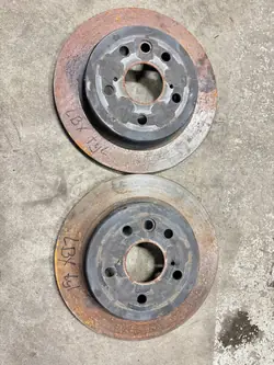 Bremscheiben & Beläge Hinten OEM 424XPB1 - Lexus LBX