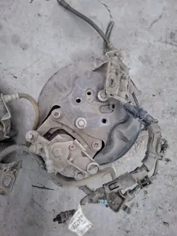 Essieu arrière OEM CXY172 pour Renault Clio V
