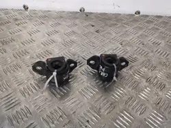 OEM FBZ3301 etuvakaimen kiinnike Toyota C-HR:lle