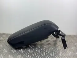 Jeep Cherokee konsoli käsinoja OEM FOB24442