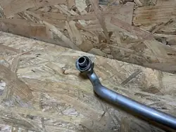 Oljekylarrör OEM 7L0317821 för VW Touareg I