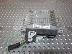 Unidad Control Motor 8V21-12A650-EC para Ford Fiesta