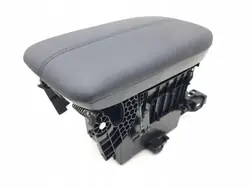 Keskikonsolin käsinoja Toyota RAV4 XA50 2020 OEM 5891342010