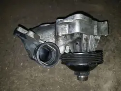 Pompe à eau OEM 11517786192 pour BMW Série 5