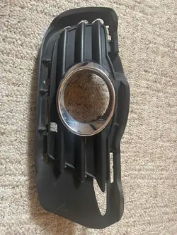 Rejilla izquierda Mercedes W204 A2048850123