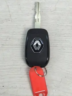 Llave Renault Kangoo 3 OEM 13624 - Estado Usado