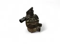 Pompe à eau Audi A6 S6 C7 OEM 8K0965567B - Occasion