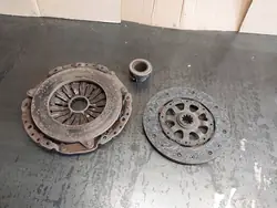 Conjunto de embreagem BMW 5 E39 520i M52B20TU 1223688