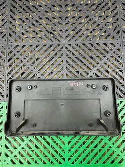 Cadre plaque immatriculation arrière BMW 8057018 F22 F23