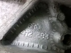 Audi Q5 SQ5 Fjäderfäste OEM 8R0412383