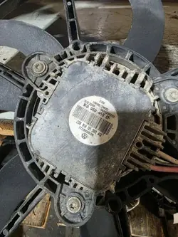 Framremsa OEM 1K0959455EF för SEAT Leon 1P1
