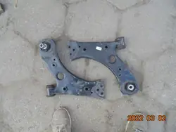 Främre nedre styrarm vänster OEM 51939755 för Jeep