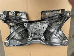 Växellådsfäste OEM 4M0399262N för Audi Q7 Q8 begagnad