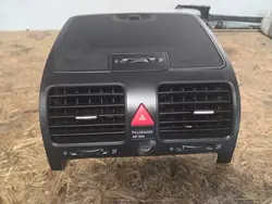 Grille de Ventilation Centrale Golf V 1K0819743A