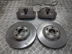 Bremscheiben + Beläge + Bremssättel Vorderachse Audi A5