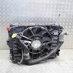 Gebrauchtes Porsche OE Kühlteil 7P0121203D für Cayenne