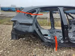 Panneau quart droit arrière OEM 668 BMW 2 Active Tourer