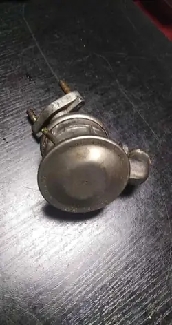 BMW toissijainen ilmapumppu OEM 1704887 5-sarja E34