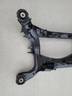 Poutre suspension arrière OEM XXX pour Lexus IS III/GS IV