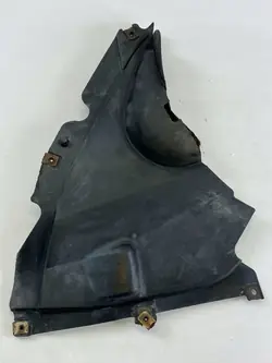 Para-lama inferior BMW F32/F36 OEM 8054551 esquerdo