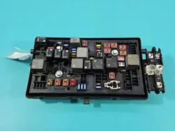 Caja de fusibles OEM 22953004 para Opel Insignia A