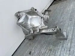 OEM 57114-42050 Etu vasen lokasuoja Toyota RAV4
