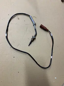 Sensor de Temperatura Audi A6 A7 C8 Q5 05L906088J