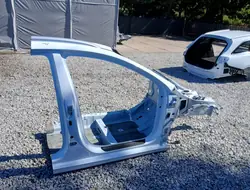 Kia Ceed III 22R Lift Cuarto Derecho Pilar Delantero