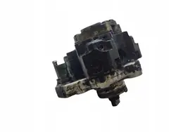 Bomba de combustível TOYOTA AURIS (_E15_) 1.36L diesel 2007 2210033040