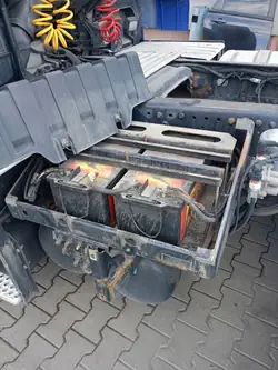 MAN TGX E5/E6 Dubbelbatteribas - OEM Del