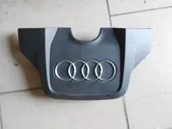 Moottorikansi OEM 8K0 Audi A4 S4 3.0 TFSI:lle