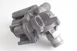Waterpomp OEM 057011L voor Audi Q7 A8 - Gebruikt