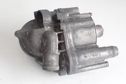 Pompe à eau OEM 057011L pour Audi Q7 A8 - Occasion