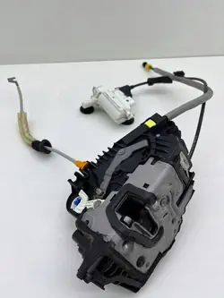 Mercedes W222 Dörrlås Soft Close Vänster Fram A2227661100